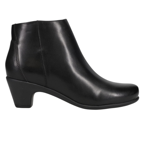 Easy Spirit Shoes - Easy Spirit Classic Black Ankle Booties